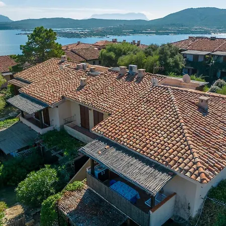 Casa Emozione With Shared Pool - Happy Apartment Marinella (Sardinia)